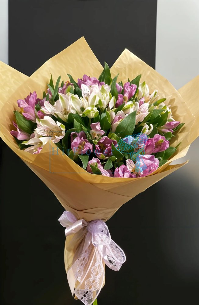 Букет цветов из: Альстромерии